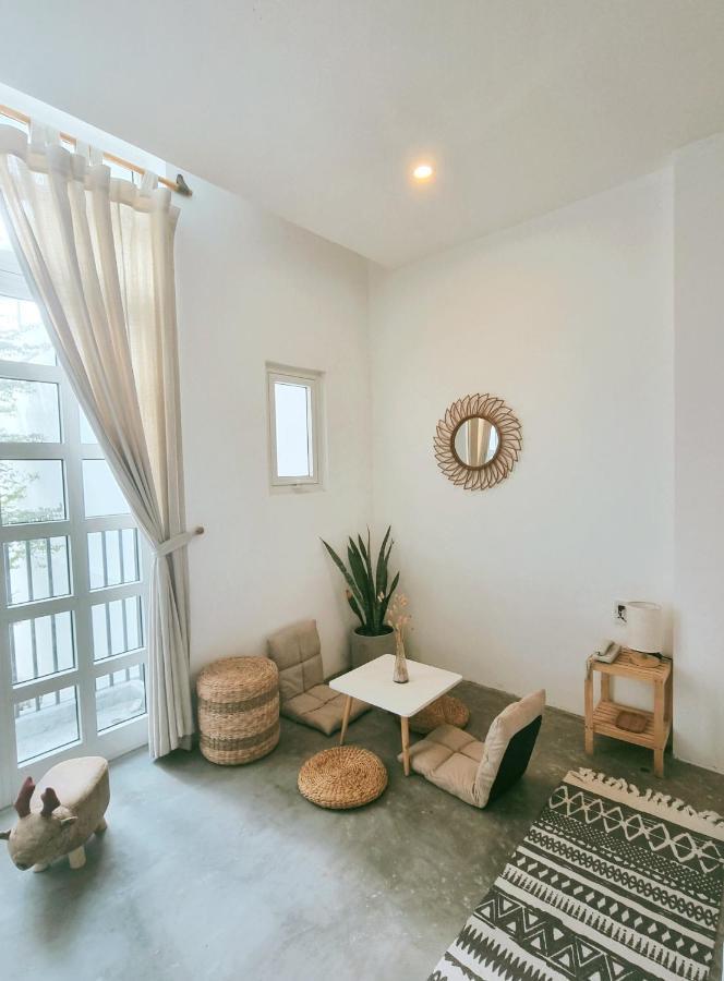 Homestay Lada's House